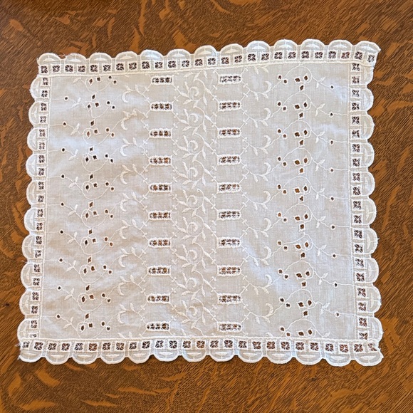 Vintage Other - Cotton Cloth Doily-White